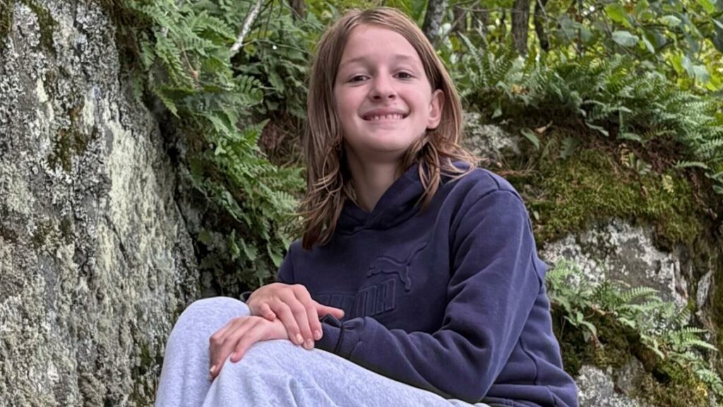 Genevieve Bisek finds comfort in heartfelt cards after shooting