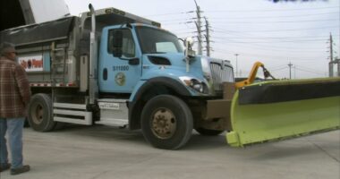 IDOT jobs: Illinois Department of Transportation hiring Snowbird snowplow drivers for ice removal, snow removal
