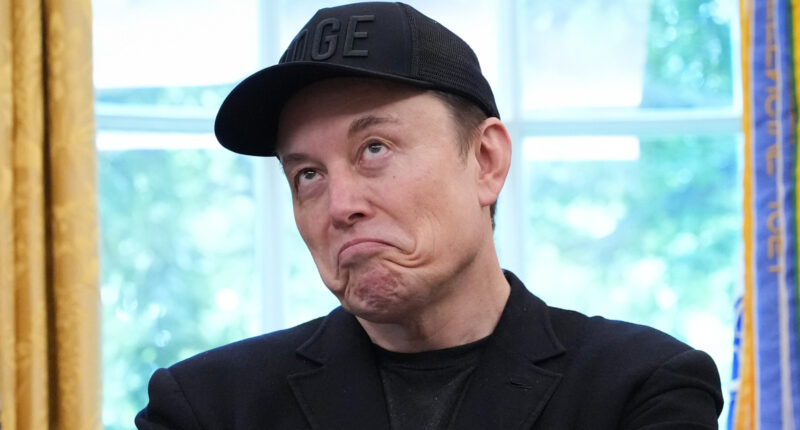 JD Vance Can't Stop Rubbing Salt In Elon Musk's Wounds After Trump Breakup
