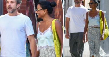 Joshua Jackson and ‘Bridgerton’ actress Simone Ashley spotted on cozy NYC stroll