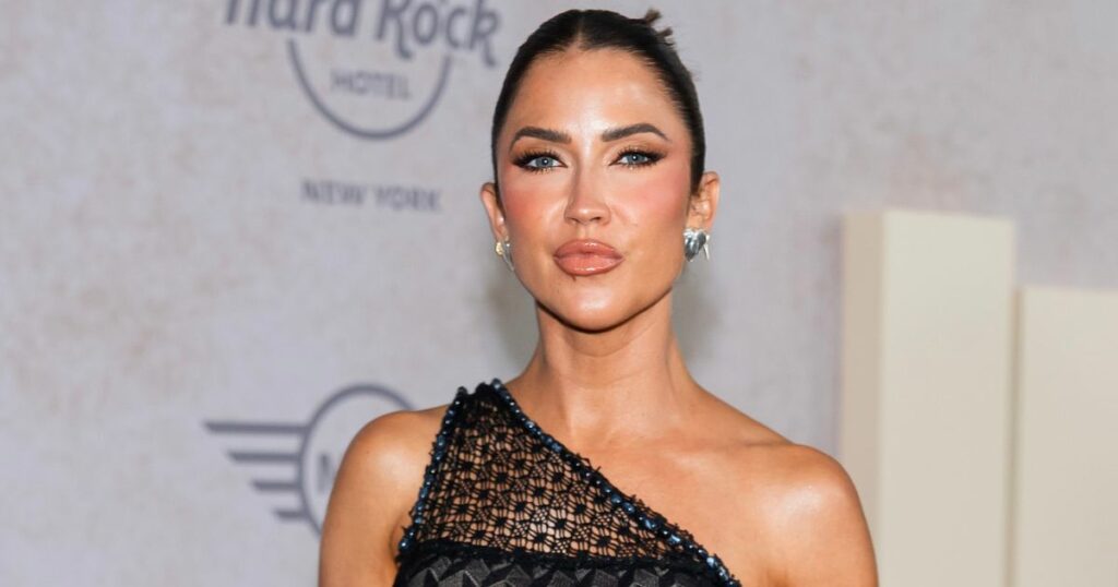 Kaitlyn Bristowe Cries Over Support for Her Stepdad's 'Incurable' Cancer