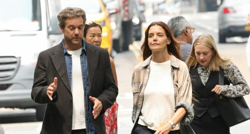 Katie Holmes Leaps Into Joshua Jackson’s Arms on ‘Happy Hours’ Set 