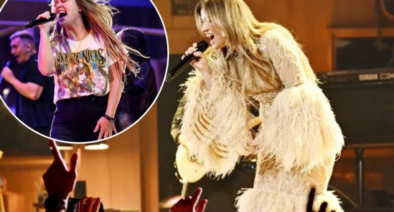 Kelly Clarkson abruptly cancels Las Vegas residency shows for the second time: ‘Sincerely sorry’
