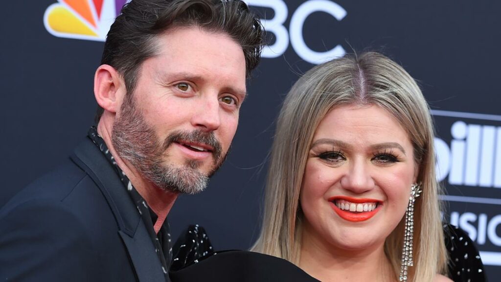 Kelly Clarkson's ex-husband Brandon Blackstock dies at 48 after battling cancer