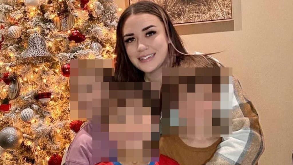 Kiwi mum and six-year-old son remain locked up in the United States after 'terrifying' border crossing bungle three weeks ago