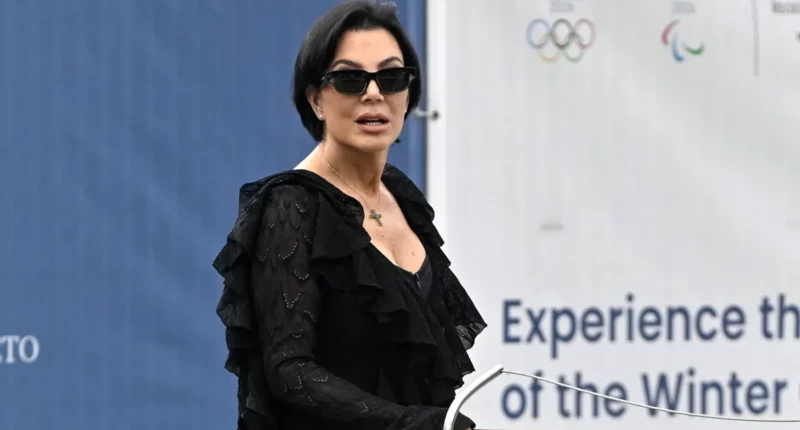 Kris Jenner Ridiculed For Having Six Toes Like Kylie and Kim