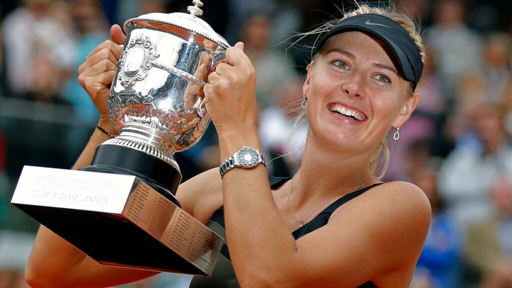 Maria Sharapova honored at International Tennis Hall of Fame