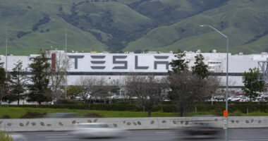 Miami jury orders Tesla to pay more than $240 million in Autopilot crash case to Florida family