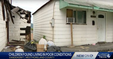 Mom left kids in filthy home to be with her boyfriend: Cops