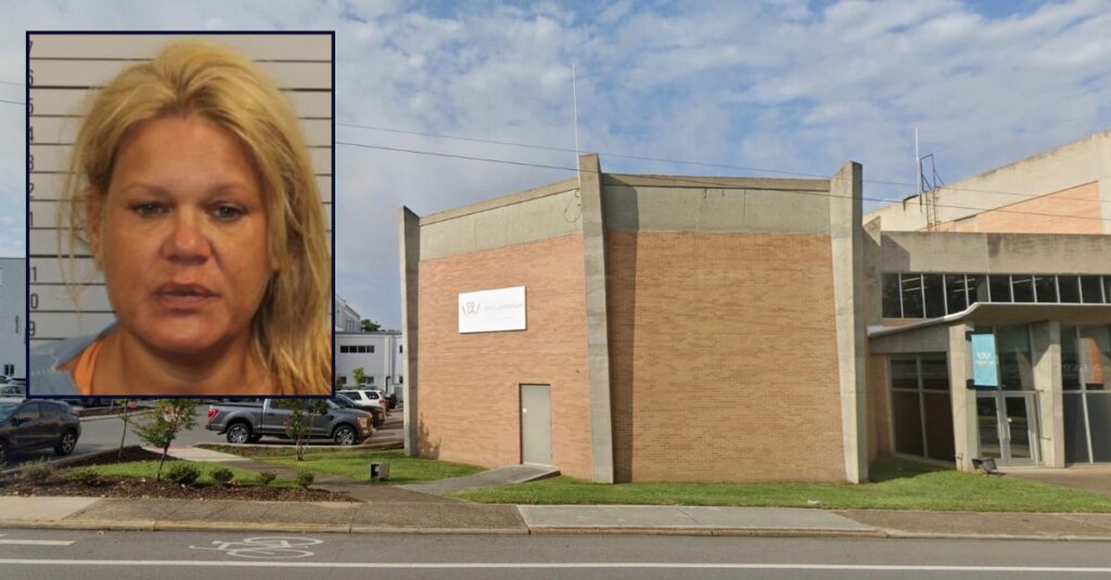 Mom struck daughter with car for missing school bus: Sheriff