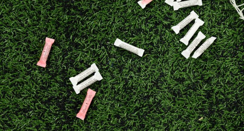 NFL bans smelling salts, ammonia inhalants amid safety concerns