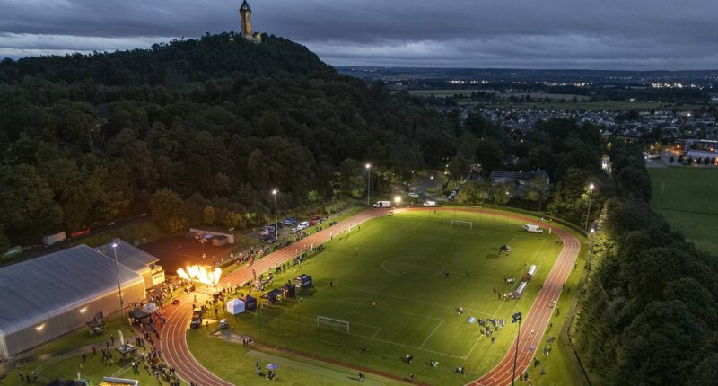 ON THE ROAD catches up with the Monument Mile in Stirling, and finds hardy athletes following in the footsteps of legends
