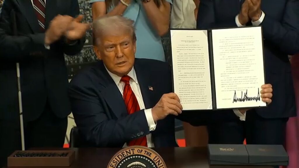President Trump signs executive order creating task force for 2028 Olympics in Los Angeles