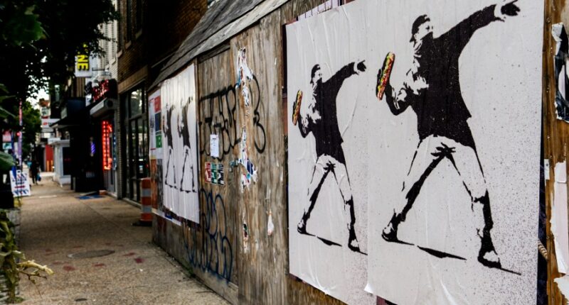 Prosecutors fail to get felony indictment of DC sandwich-thrower