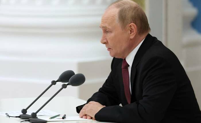 Putin agrees that US, Europe could offer NATO-style security guarantees to Ukraine, Trump envoy says