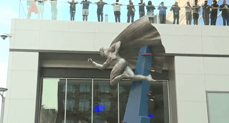Superman statue unveiled in downtown Cleveland