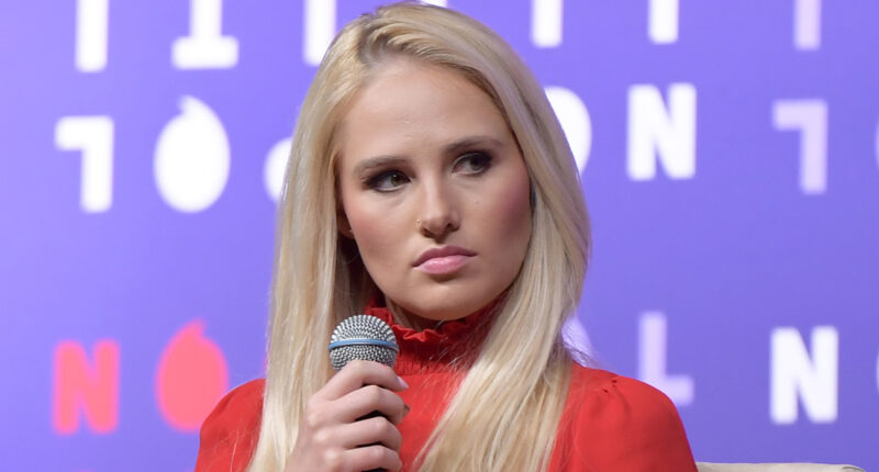 Tomi Lahren's Frozen Face On Fox News Won't Help Plastic Surgery Rumors