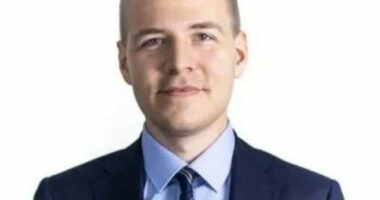 Tributes flow to Finland MP found dead in parliament building