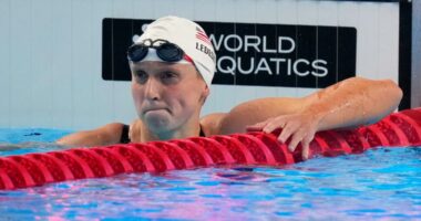 US sets world record in 4x100 mixed relay at swim world championships