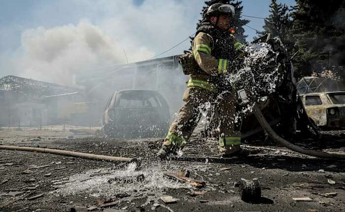 Ukrainian defenses face a challenge as Russian troops make gains ahead of the Putin-Trump summit