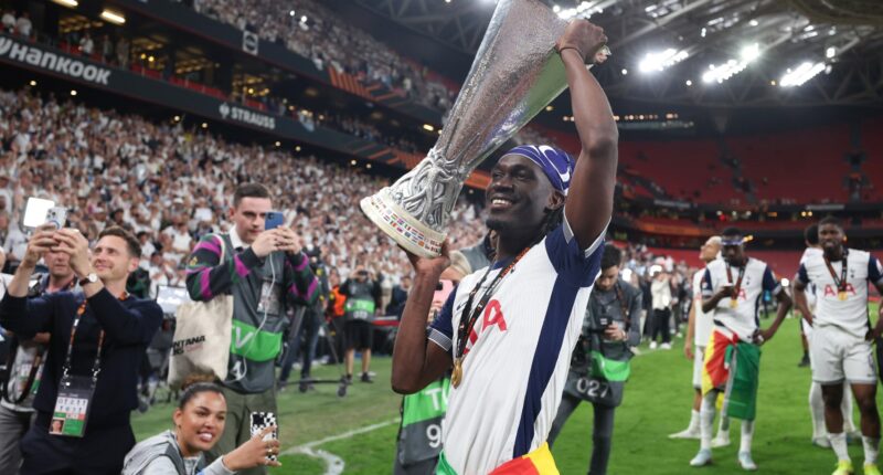 West Ham United add Tottenham Hotspur star to list of midfield targets