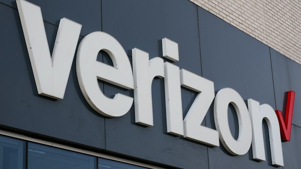 What is SOS mode? Verizon outage leaves customers without service