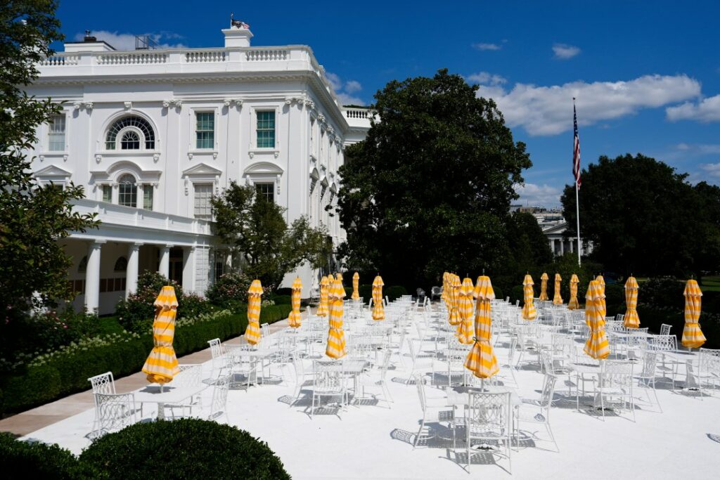 White House Rose Garden set to debut after Mar-a-Lago makeover