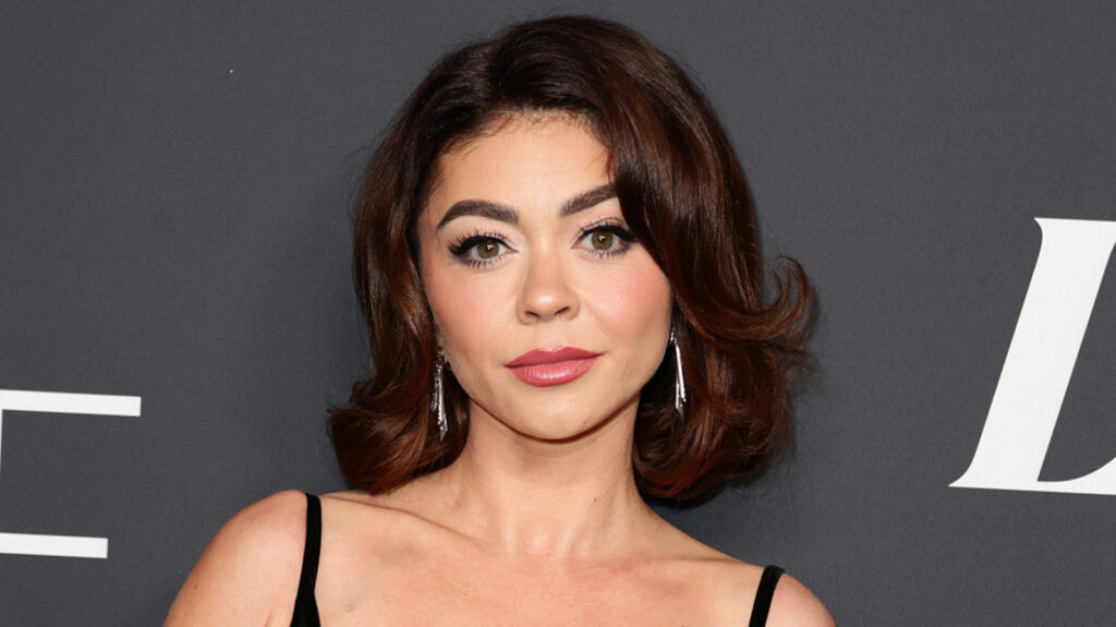 Why Modern Family Star Sarah Hyland Left Her Love Island Hosting Duties