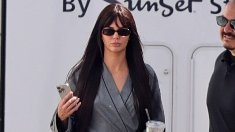 World's hottest model looks unrecognizable on set