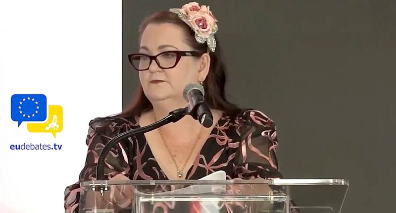 Australian mother calls for social media age restrictions after daughter's suicide