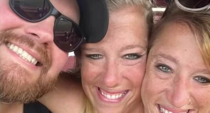 Conjoined twins Abby and Brittany Hensel share new wedding pics