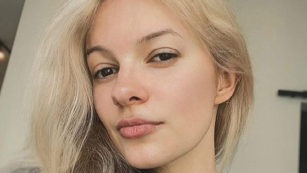 Council sparks outrage for taking break to discuss to eat CAKE