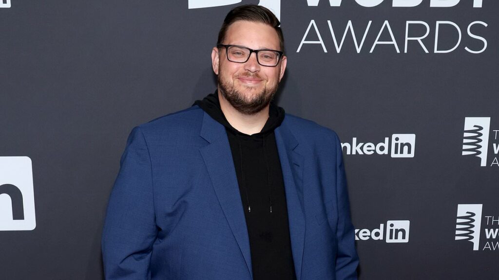 Dem strategist calls police after receiving threat from Laura Loomer