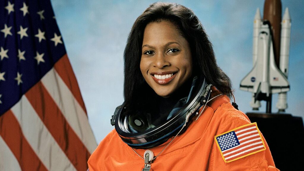 Ex-NASA astronaut reveals what a day in space is REALLY like