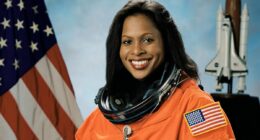 Ex-NASA astronaut reveals what a day in space is REALLY like