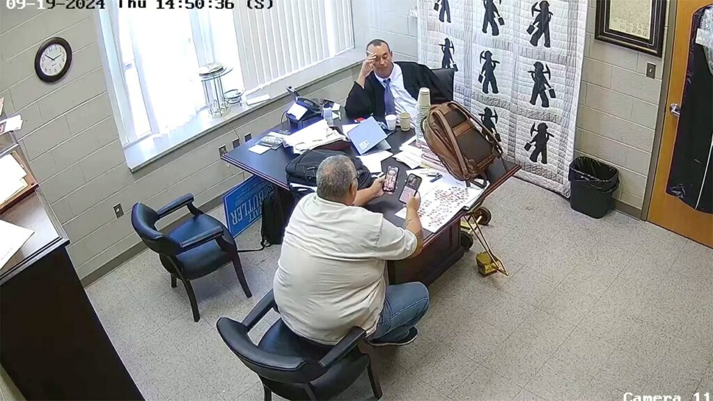 Former sheriff's wife and daughter deny any contact with judge he allegedly murdered