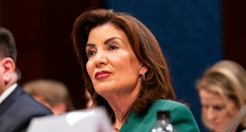 Hochul endorses Mamdani for New York City mayor