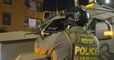 Hundreds of federal agents in Chicago carry out operation targeting suspected Tren de Aragua gang members