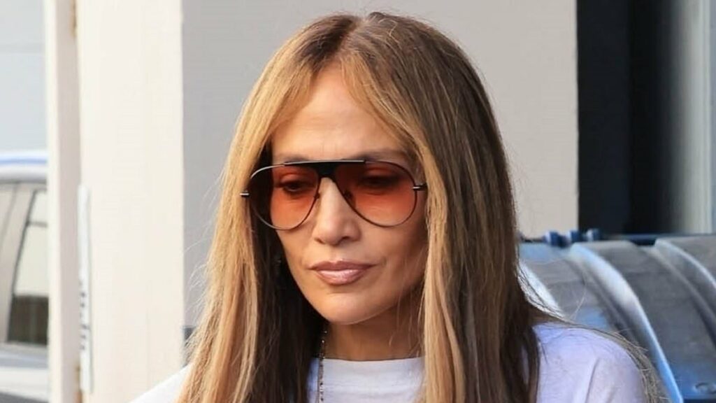 Jennifer Lopez still devoted stepmom to Ben Affleck's son after split