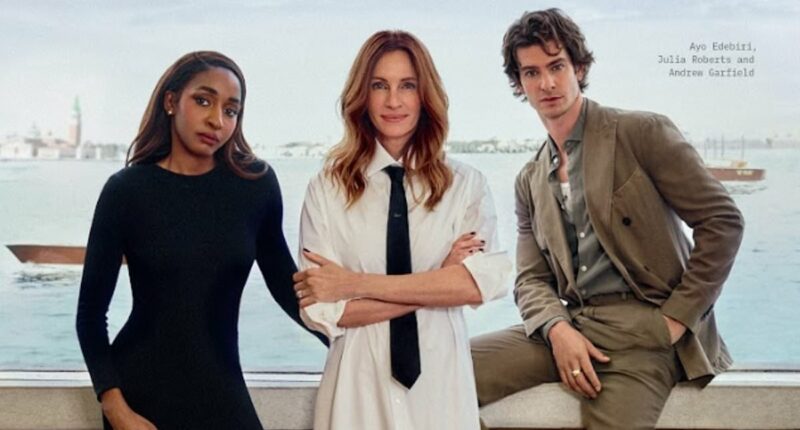 Julia Roberts breaks down in tears after Chloe Sevigny raves about her