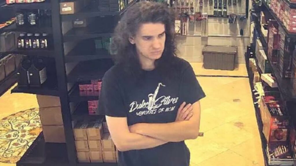 Man accused of trying to kill Justice identifies as trans woman