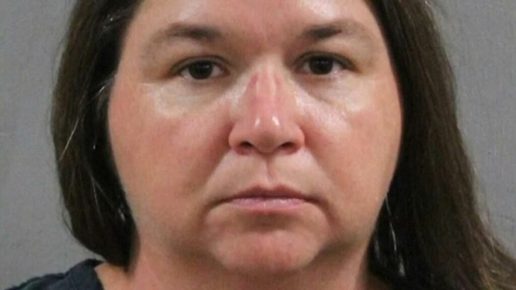 Moment Amish mom makes startling confession to cops after drowning son