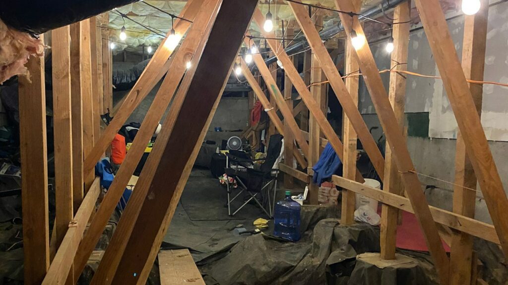 Oregon condo residents make unsettling discovery after hearing ‘strange noises’ in crawl space