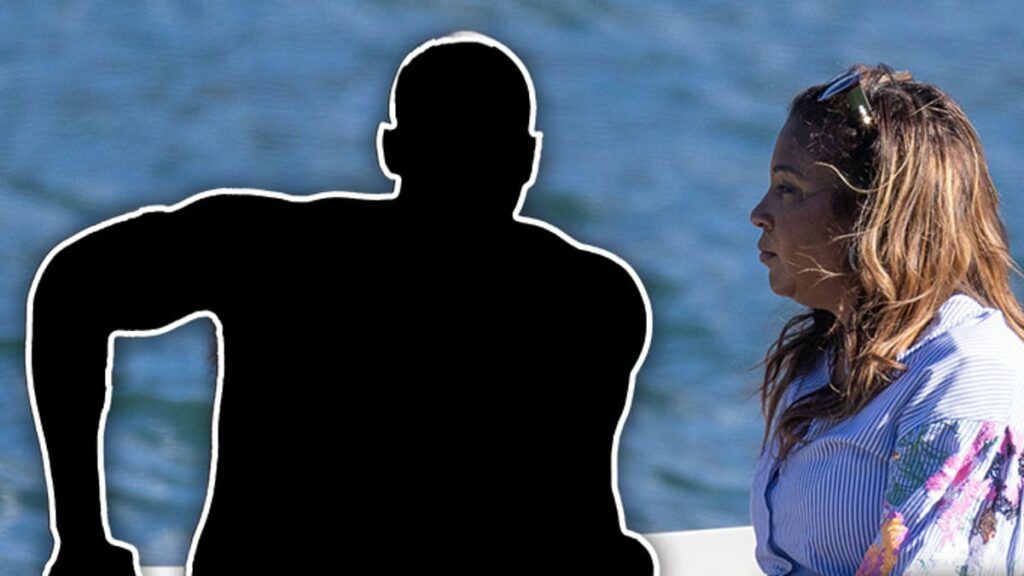 Photos burn top Dem's 2028 plans to ground as he's busted half-naked