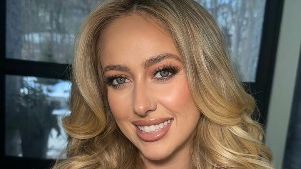 Plastic surgeons weigh in on Brittany Mahomes' changing look