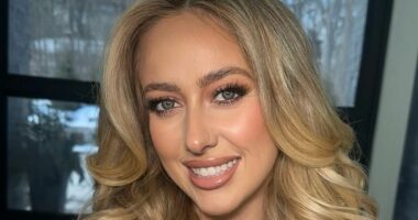 Plastic surgeons weigh in on Brittany Mahomes' changing look