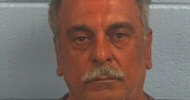 Plot to kill family unravels when father unknowingly hires FBI agent