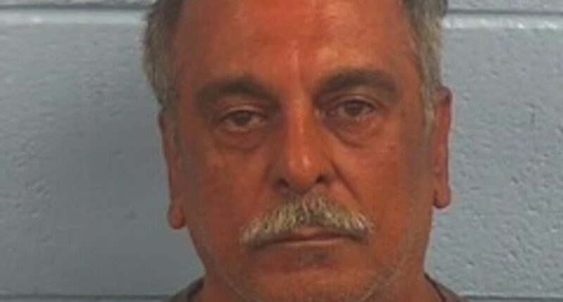 Plot to kill family unravels when father unknowingly hires FBI agent