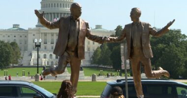 Statue depicting Trump, Epstein holding hands appears at the National Mall