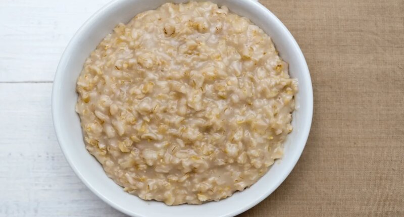 The 7 Unhealthiest Instant Oatmeals On Grocery Store Shelves